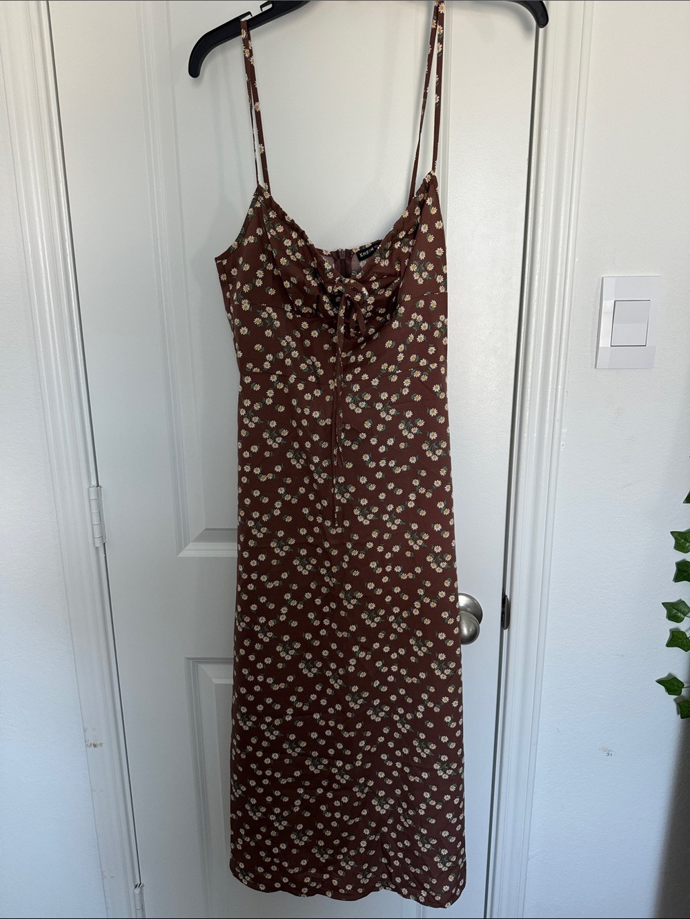 SHEIN Brown Floral Midi Dress